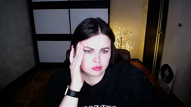 Snapshot of Emily_Mo chatting on 07/11/26, 05:54 Emily Mo online show from 07/11/26, 05:54