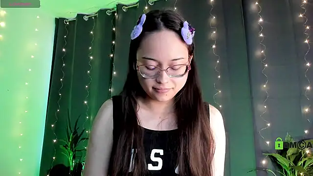 Snapshot of shantalc3rezo chatting on 02/07/25, 10:52 shantalc3rezo online show from 02/07/25, 10:52