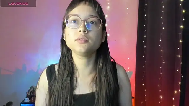 Snapshot of shantalc3rezo chatting on 09/17/25, 05:58 shantalc3rezo online show from 09/17/25, 05:58