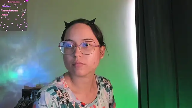 Snapshot of shantalc3rezo chatting on 11/22/25, 08:41 shantalc3rezo online show from 11/22/25, 08:41