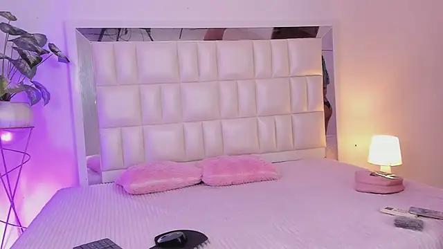 Anais aradia online show from 01/09/25, 04:41