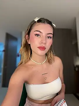 Your Honeey online show from 01/15/25, 01:23