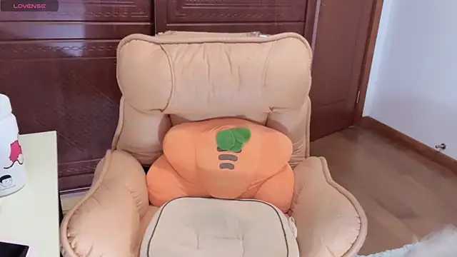 4uoki online show from 10/26/25, 02:45