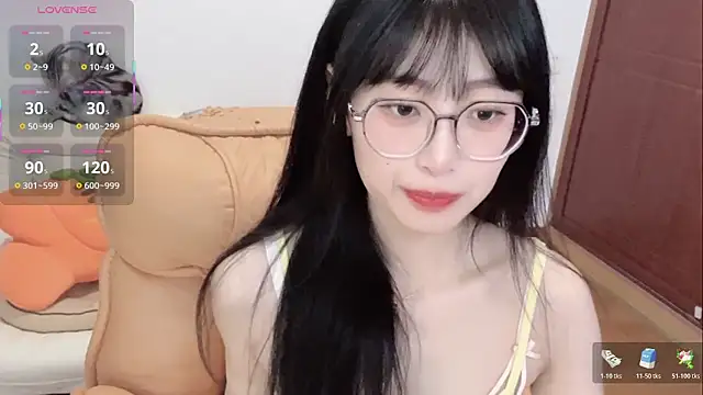 4uoki online show from 11/27/25, 05:37