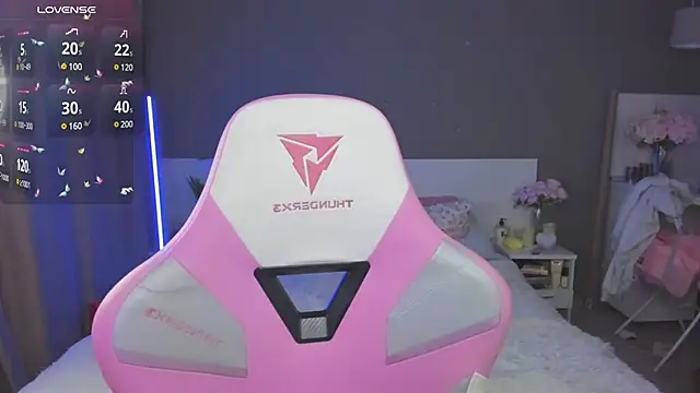 Katie Cooper  online show from 12/14/24, 08:29