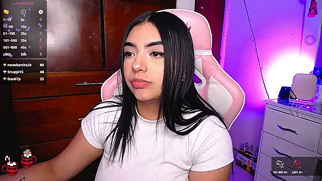 Snapshot of eva_six chatting on 01/07/25, 10:30 eva six online show from 01/07/25, 10:30