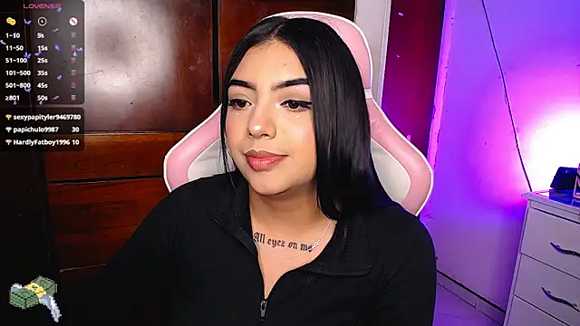 Snapshot of eva_six chatting on 01/17/25, 11:40 eva six online show from 01/17/25, 11:40