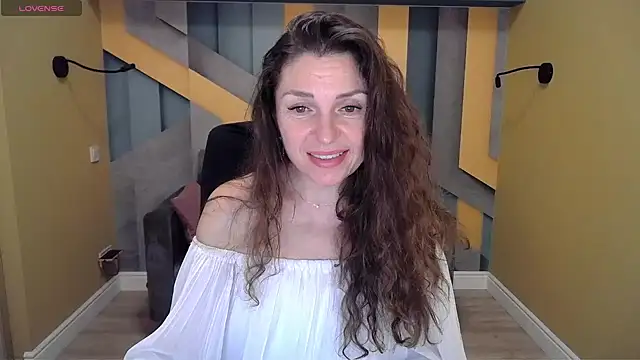 EllaLong online show from 12/14/24, 03:36