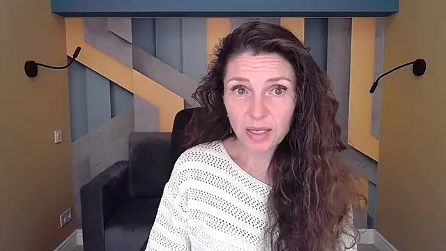 EllaLong online show from 09/29/25, 11:37