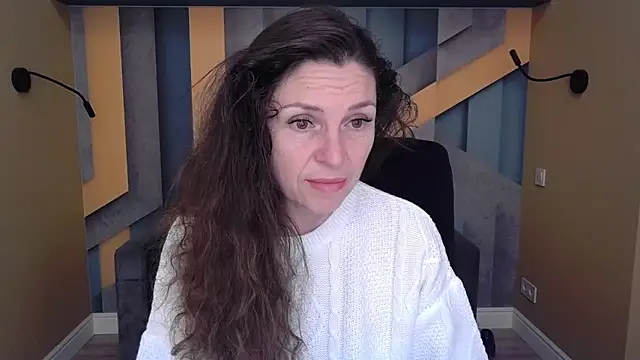 EllaLong online show from 10/19/25, 11:33