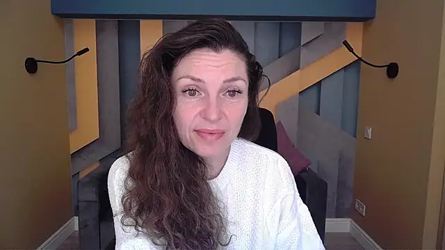 EllaLong online show from 11/26/25, 12:28