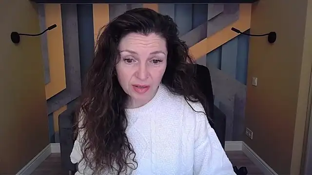 EllaLong online show from 01/07/26, 12:29