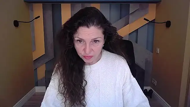 EllaLong online show from 01/14/26, 12:33