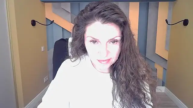 EllaLong online show from 02/05/26, 12:32