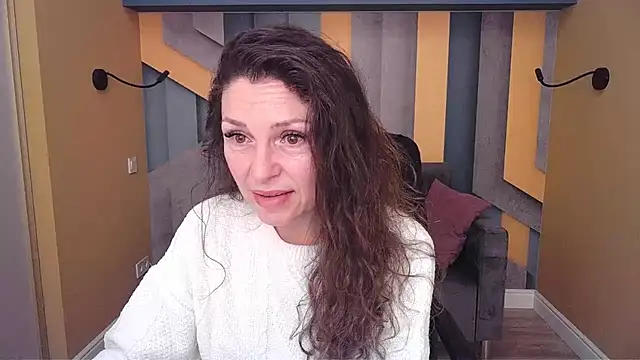 EllaLong online show from 02/10/26, 12:31