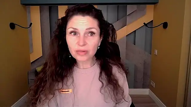 EllaLong online show from 03/10/26, 12:21