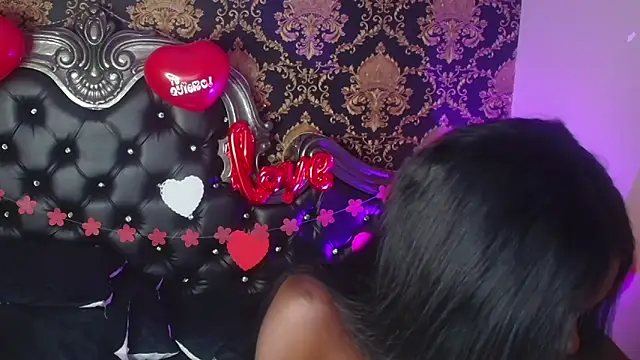 Snapshot of NaiaGils chatting on 02/14/25, 04:20 NaiaGils online show from 02/14/25, 04:20