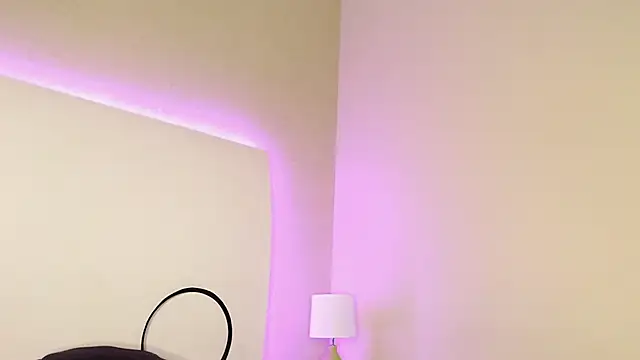 Snapshot of NaiaGils chatting on 03/11/25, 05:24 NaiaGils online show from 03/11/25, 05:24