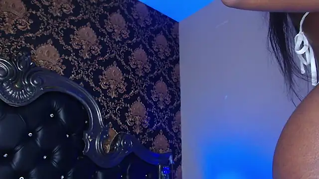 Snapshot of NaiaGils chatting on 09/20/25, 12:39 NaiaGils online show from 09/20/25, 12:39