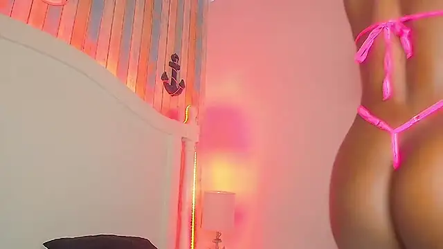 Snapshot of NaiaGils chatting on 09/27/25, 03:39 NaiaGils online show from 09/27/25, 03:39