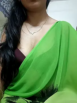 Snapshot of _surbhi_ chatting on 05/02/26, 04:06 surbhi online show from 05/02/26, 04:06