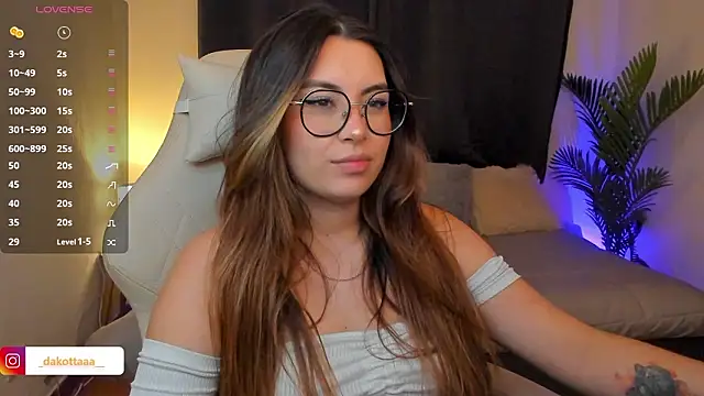 Snapshot of dakottaa_ chatting on 02/03/26, 11:32 dakottaa online show from 02/03/26, 11:32