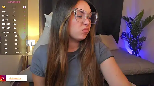 Snapshot of dakottaa_ chatting on 02/10/26, 12:04 dakottaa online show from 02/10/26, 12:04