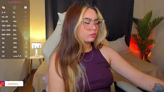Snapshot of dakottaa_ chatting on 07/08/26, 11:31 dakottaa online show from 07/08/26, 11:31