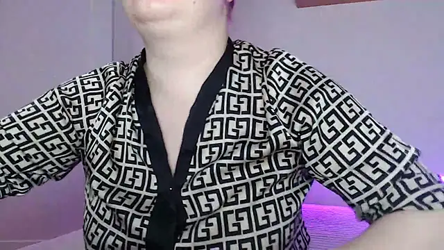 Karolina love  online show from 02/22/26, 07:56