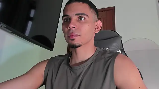 joss 111 online show from 11/04/25, 12:04