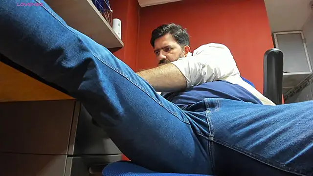 Maxi TheBigDaddy online show from 03/04/25, 05:13