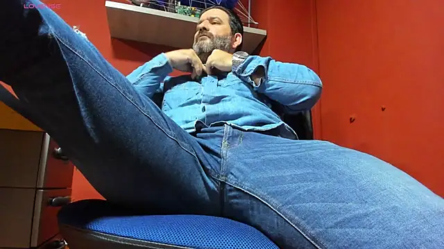 Maxi TheBigDaddy online show from 03/17/25, 12:25