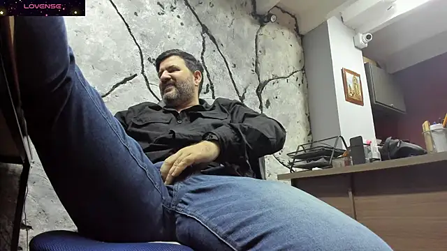 Maxi TheBigDaddy online show from 09/18/25, 03:25