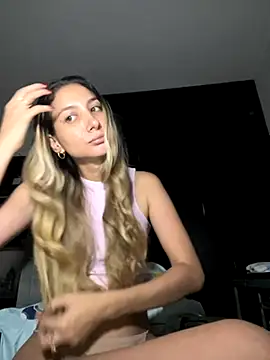 DanikRosse online show from 10/31/25, 04:24