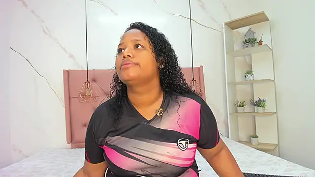 Belle Brunette online show from 03/07/26, 11:29