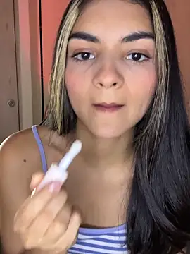 Cat2525 online show from 04/11/26, 01:43