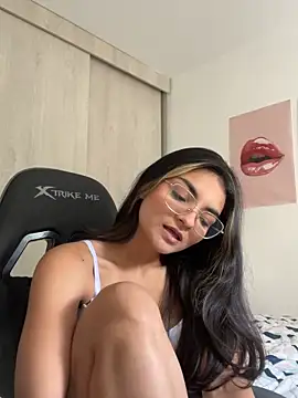 Cat2525 online show from 04/22/26, 07:15