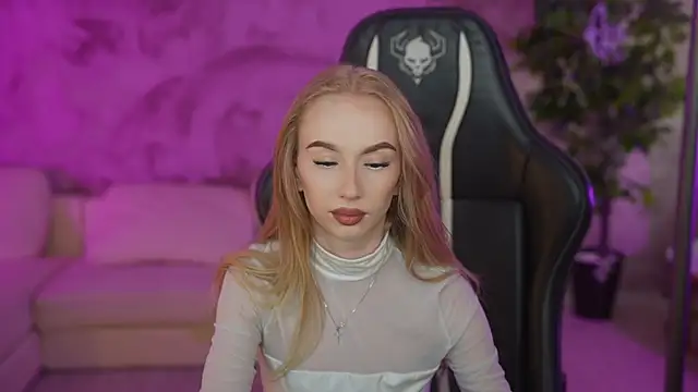 Amelia Blaze online show from 02/12/25, 07:55