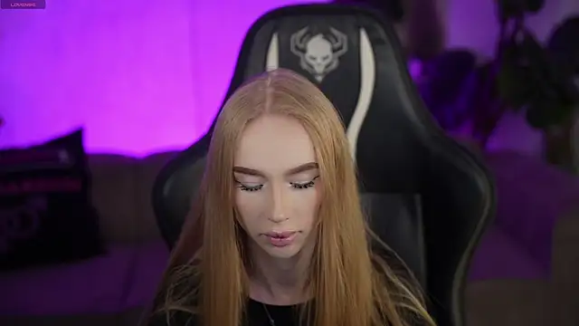 Amelia Blaze online show from 09/18/25, 07:21