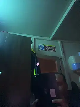 Snapshot of mustican422 chatting on 12/06/24, 10:41 mustican422 online show from 12/06/24, 10:41