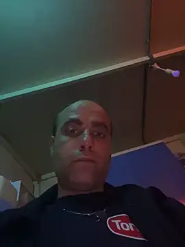 Snapshot of mustican422 chatting on 12/07/24, 02:42 mustican422 online show from 12/07/24, 02:42