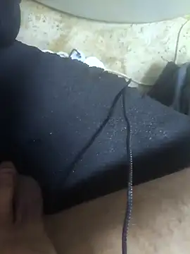 Snapshot of mustican422 chatting on 10/11/25, 02:26 mustican422 online show from 10/11/25, 02:26