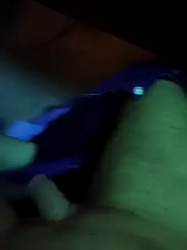 Snapshot of mustican422 chatting on 11/01/25, 12:56 mustican422 online show from 11/01/25, 12:56