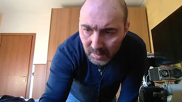 Analove1976 online show from 01/11/26, 02:22