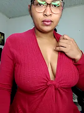 Snapshot of chalohott chatting on 03/23/25, 08:48 chalohott online show from 03/23/25, 08:48