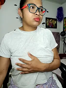 Snapshot of chalohott chatting on 12/01/25, 11:15 chalohott online show from 12/01/25, 11:15