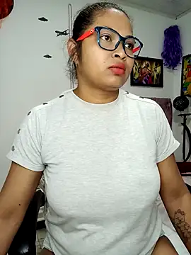 Snapshot of chalohott chatting on 12/03/25, 09:51 chalohott online show from 12/03/25, 09:51