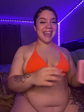 Snapshot of QueenNuttCollector chatting on 12/29/24, 02:17 QueenNuttCollector online show from 12/29/24, 02:17