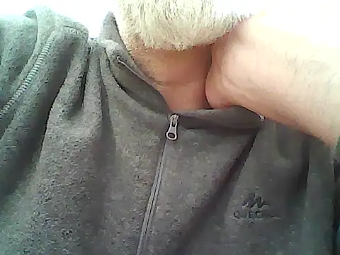 xcimeru online show from 02/11/25, 02:57