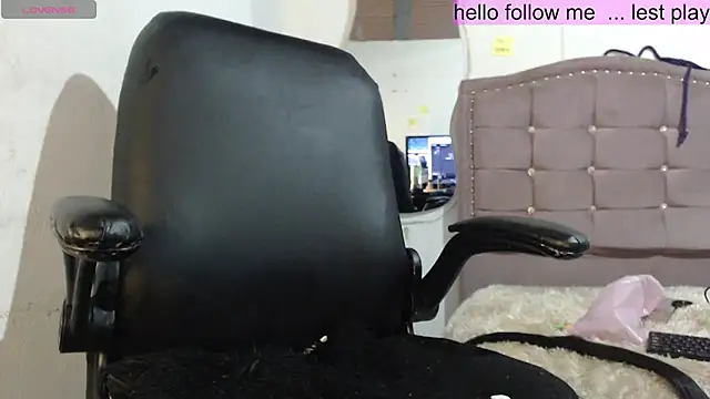 Snapshot of toxxxic_cams chatting on 01/06/25, 06:14 toxxxic cams online show from 01/06/25, 06:14